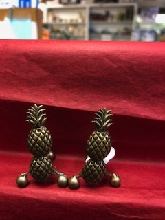 A23 MEDIUM ANTIQUE GOLD DOUBLE PINEAPPLE