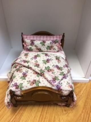 M112 Double Bed - hand-made Bed dressing